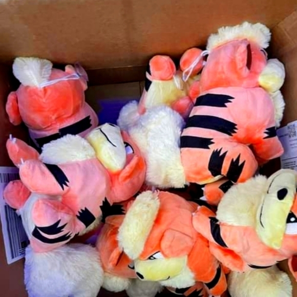 Pokemon plush Growlithe sitting medium - Picture 2 of 2